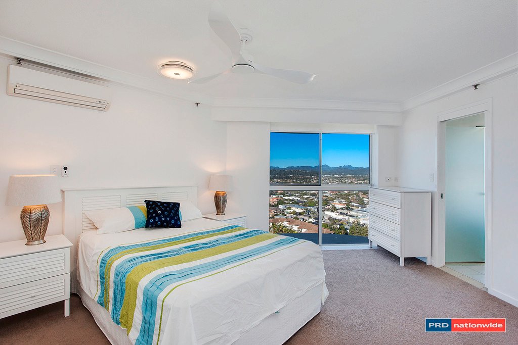 18G/238 The Esplanade BURLEIGH HEADS 7