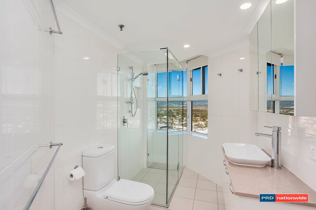 18G/238 The Esplanade BURLEIGH HEADS 11