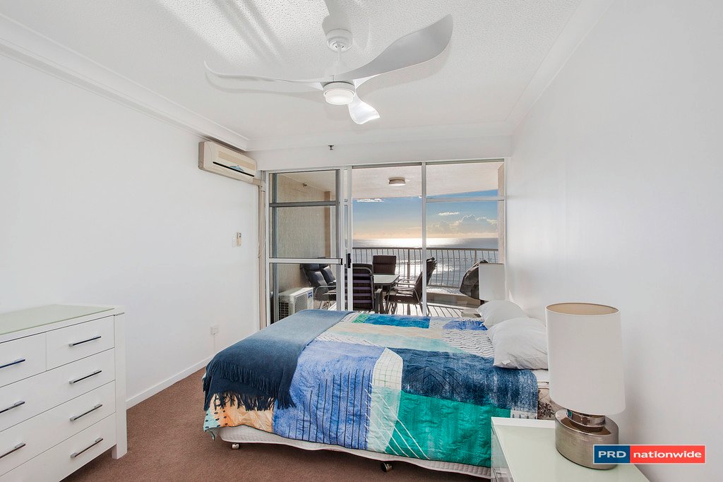 18G/238 The Esplanade BURLEIGH HEADS 12