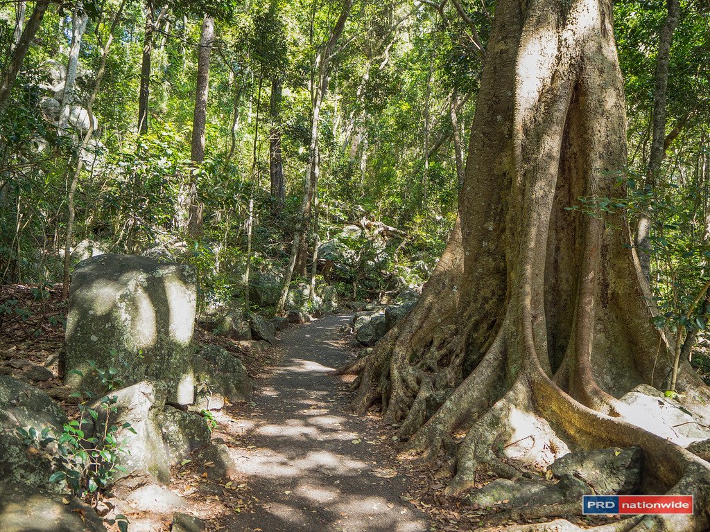 18G/238 The Esplanade BURLEIGH HEADS 15