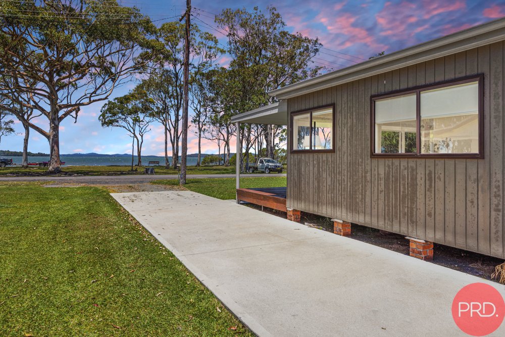 19 & 19A Waterfront Road SWAN BAY 4