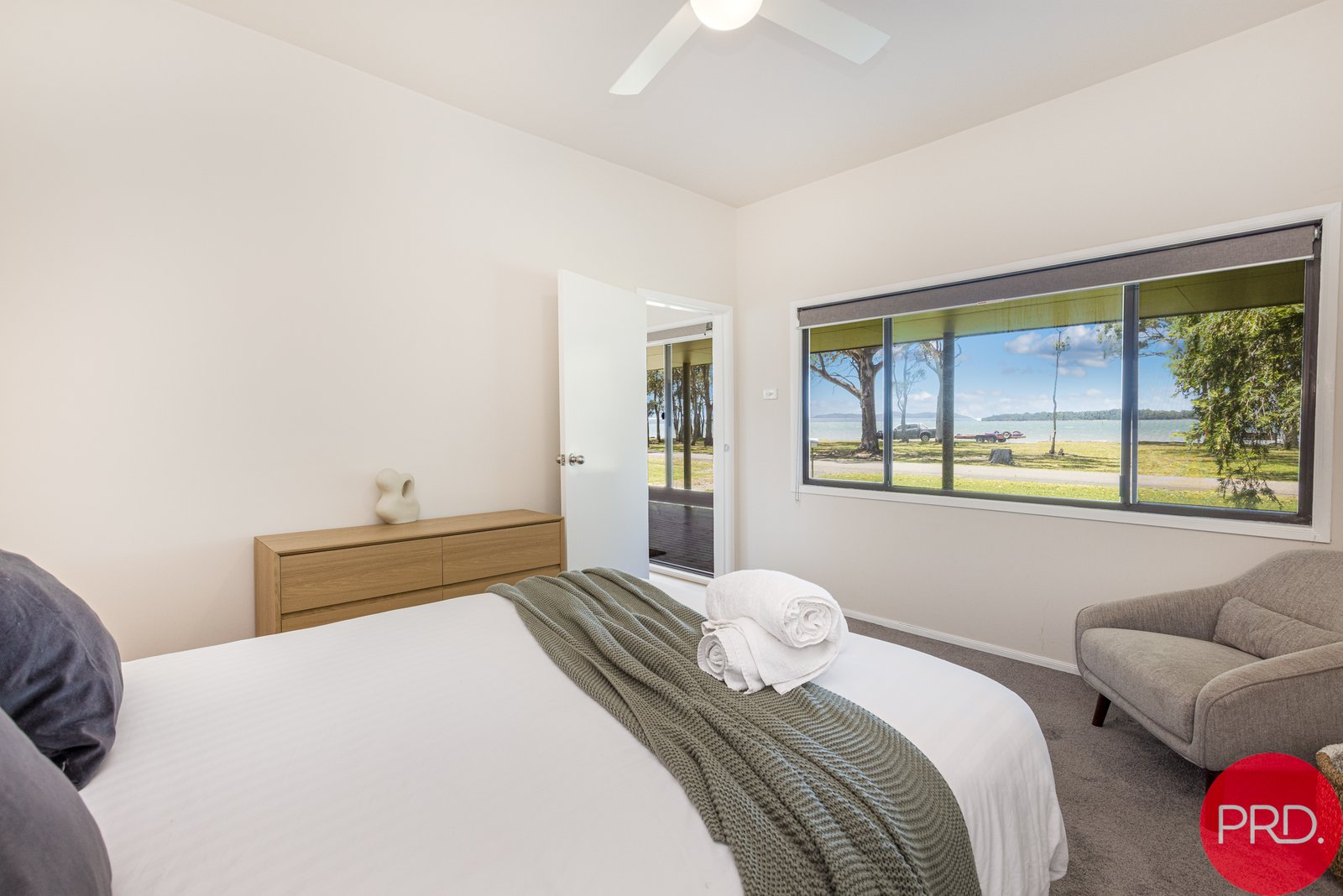19 & 19A Waterfront Road SWAN BAY 6