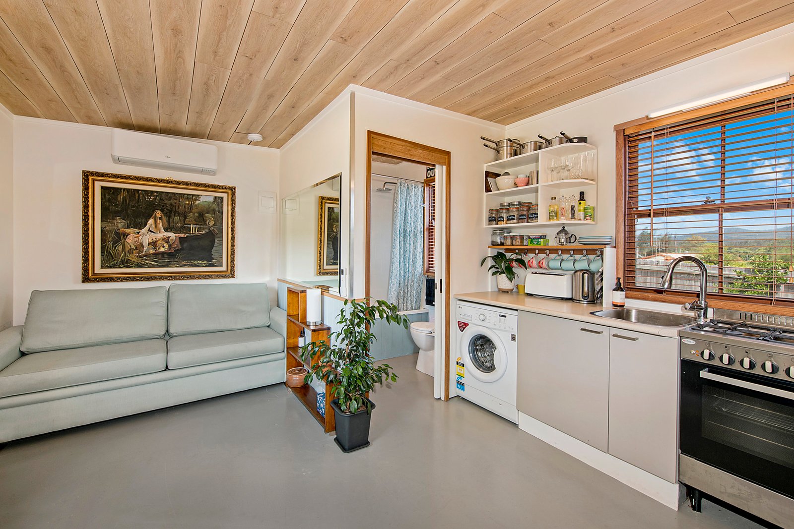 19 Albert Street KENDALL 14