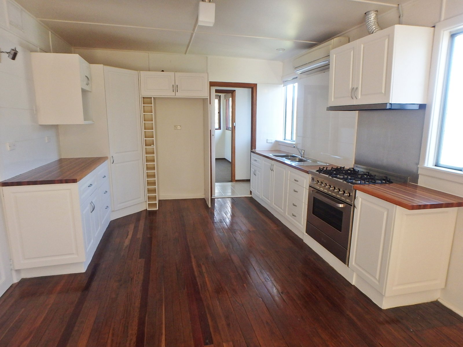 19 Albert Street KENDALL 2