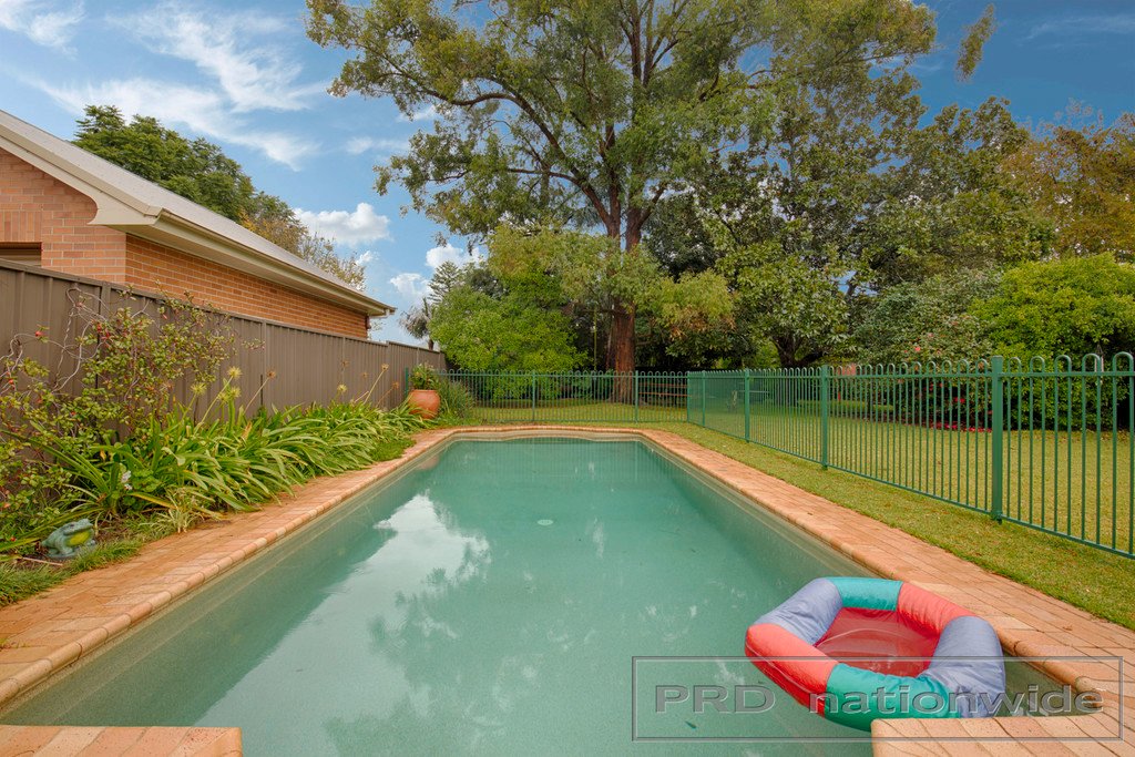 19 Allan Street LORN 20