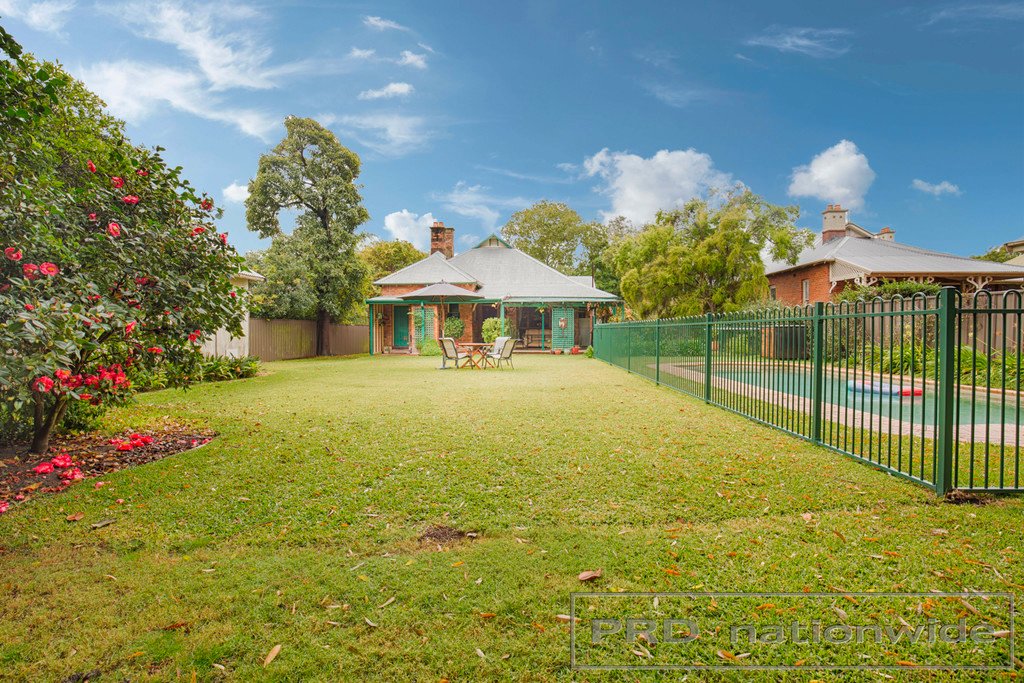 19 Allan Street LORN 22