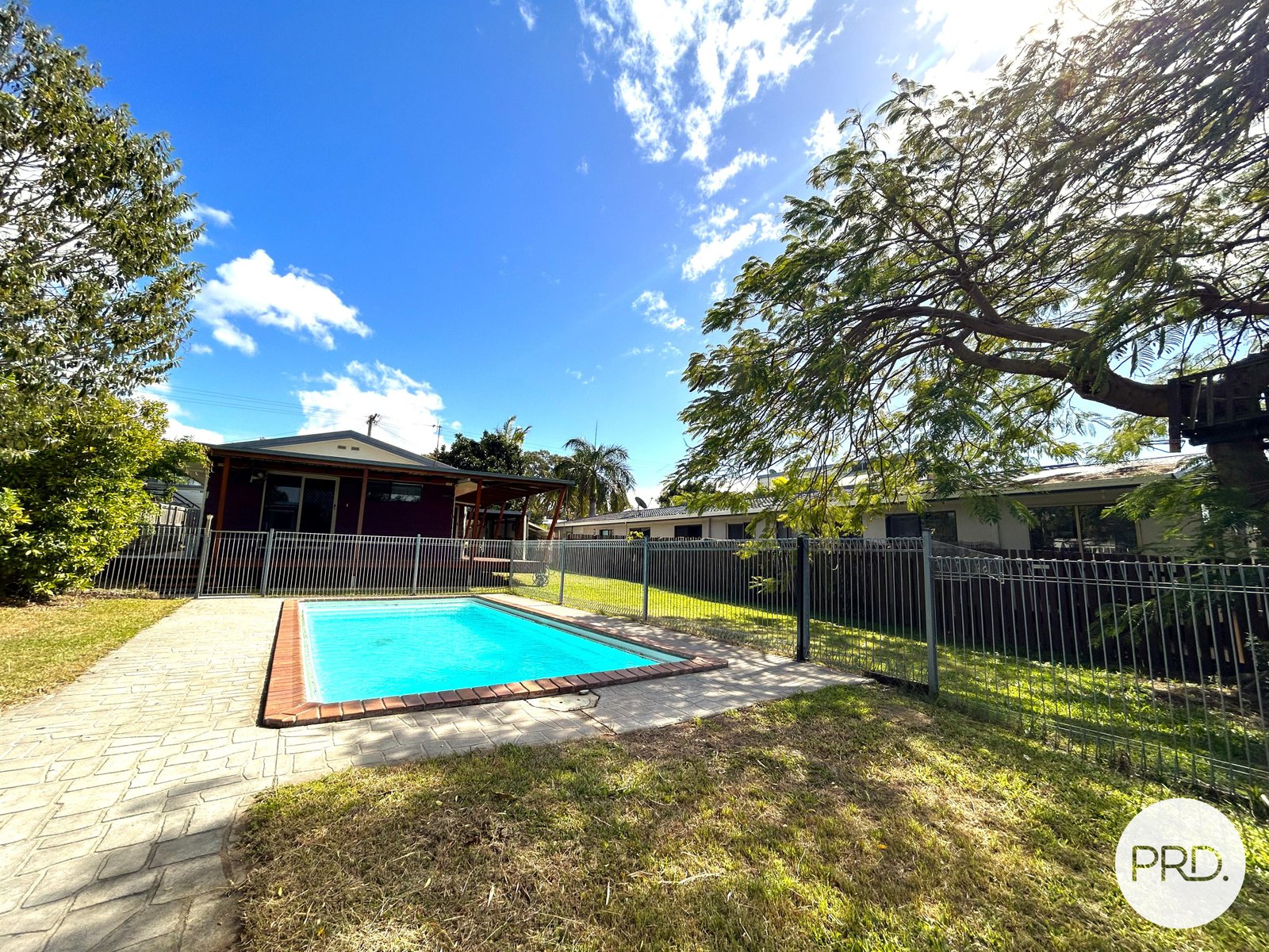 19 AMAROO Street BOYNE ISLAND 20