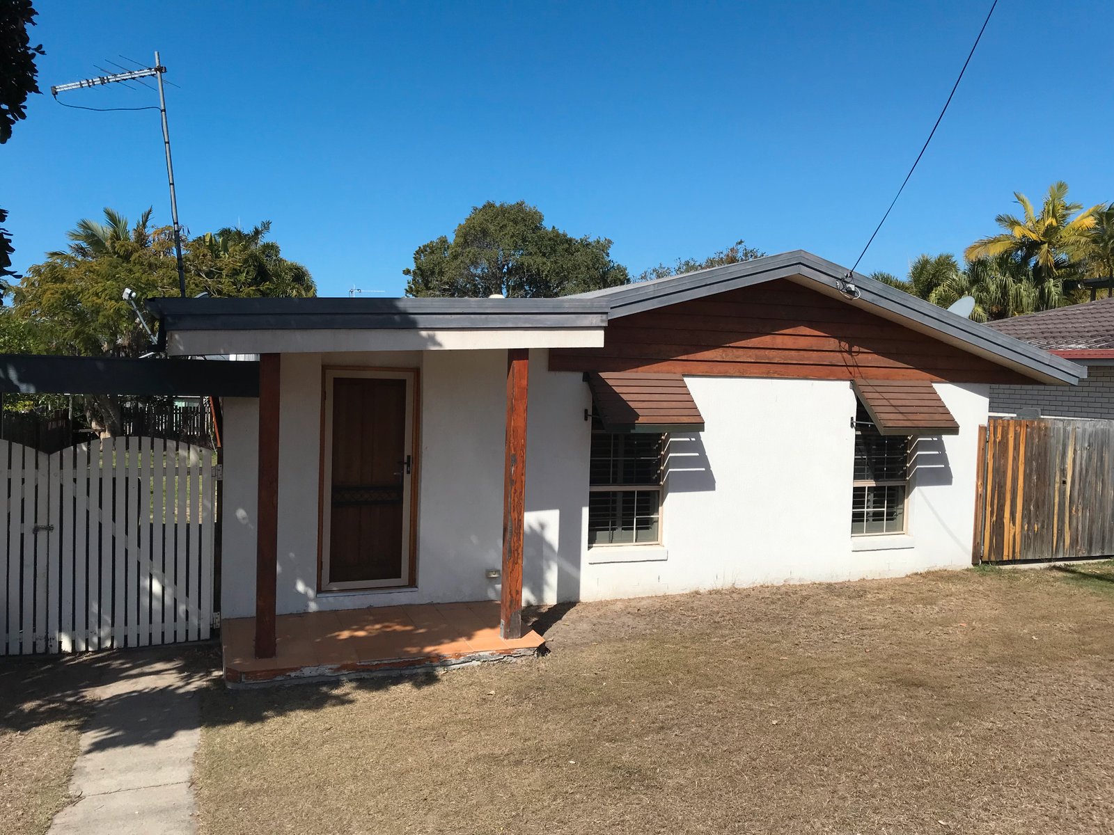 19 AMAROO Street BOYNE ISLAND 5