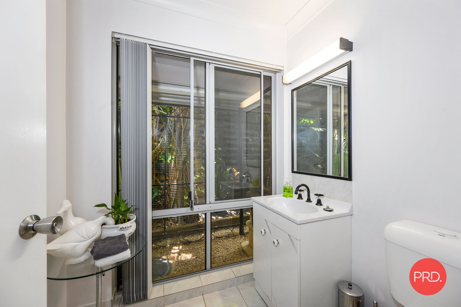 19 Anniversary Place COFFS HARBOUR 18