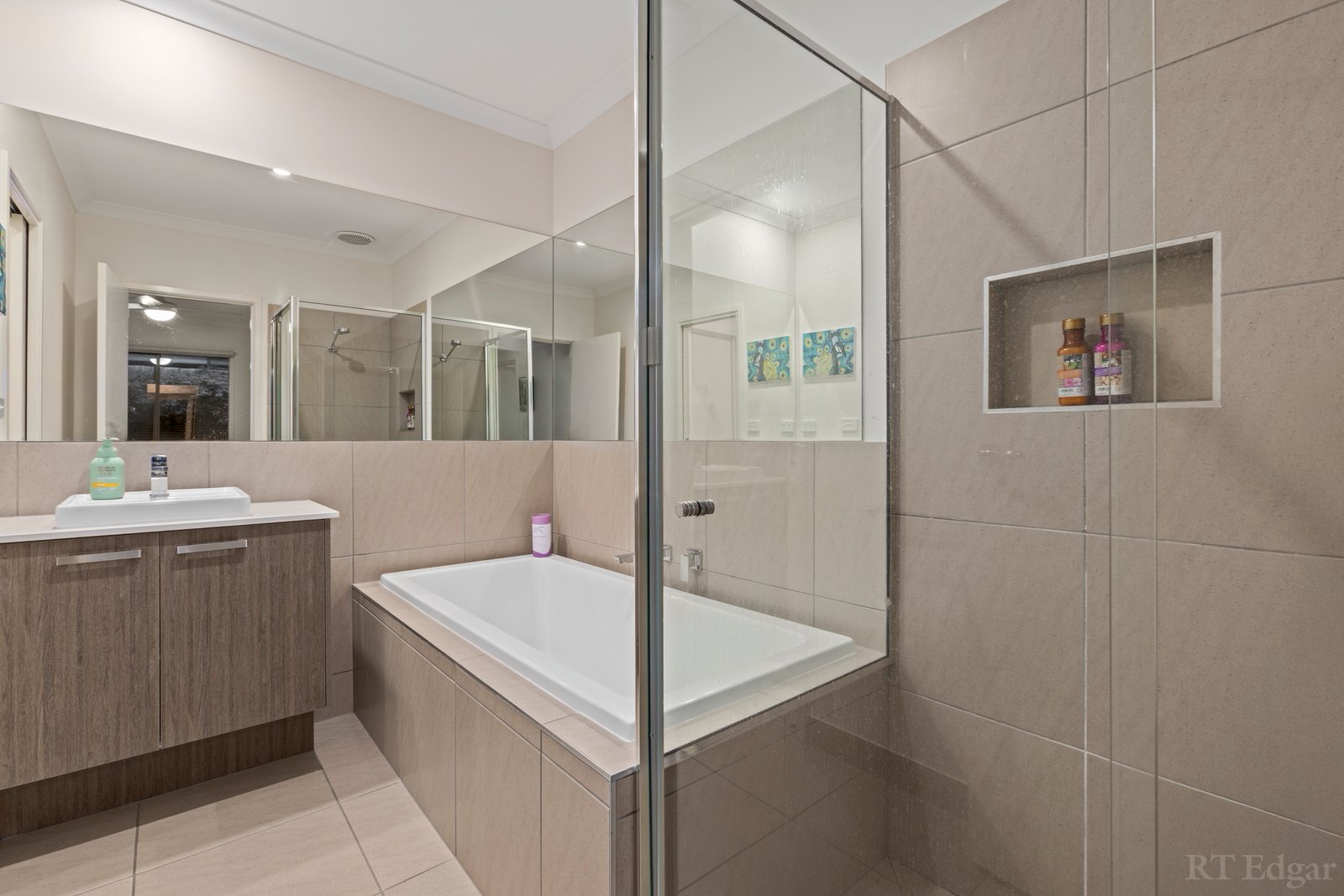 Real Estate and Property in 19 Anonyma Street, Ocean Grove, VIC
