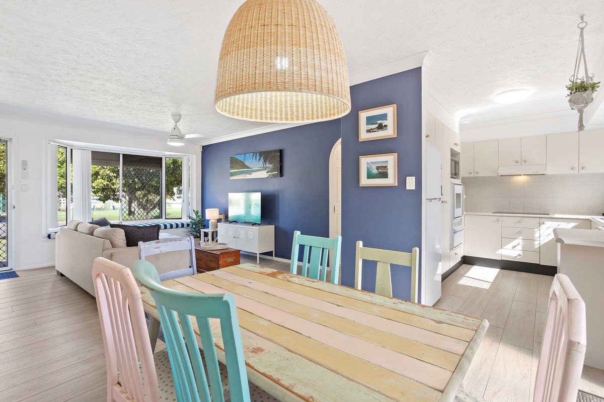 1/9 Anzac Parade Burleigh Heads 3