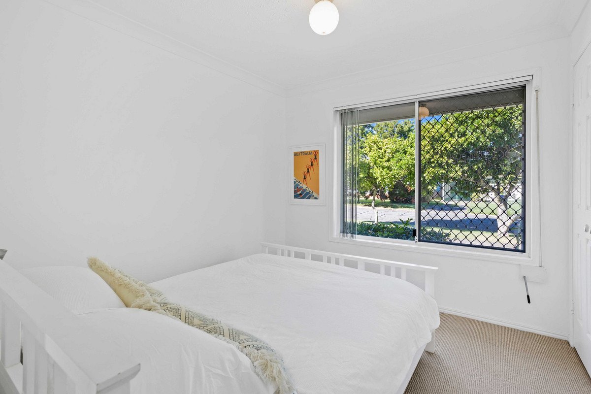 1/9 Anzac Parade Burleigh Heads 10