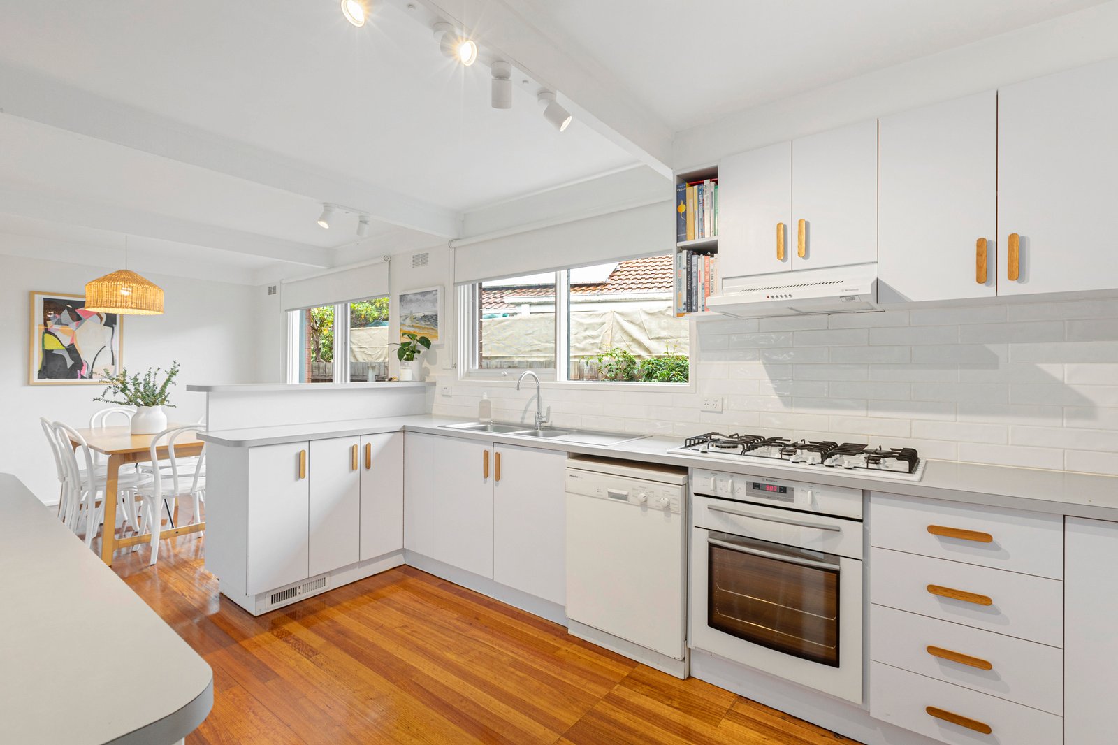 Gallery: 19 Armstrongs Road