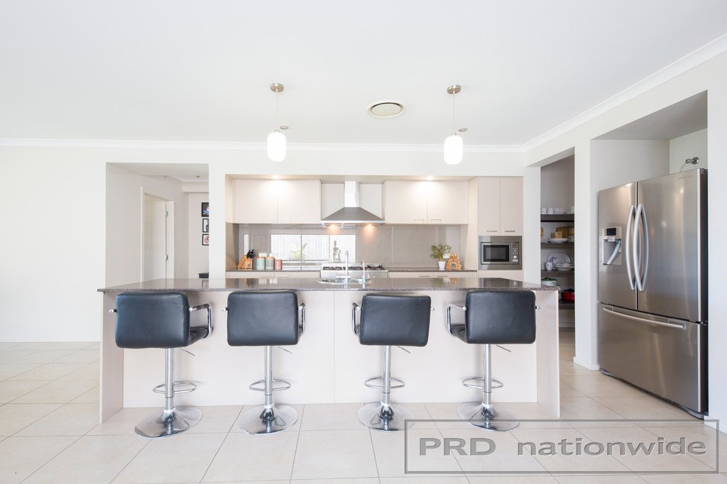 19 Arrowtail Street CHISHOLM 6