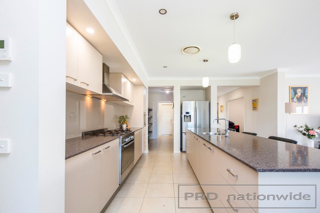 19 Arrowtail Street CHISHOLM 7