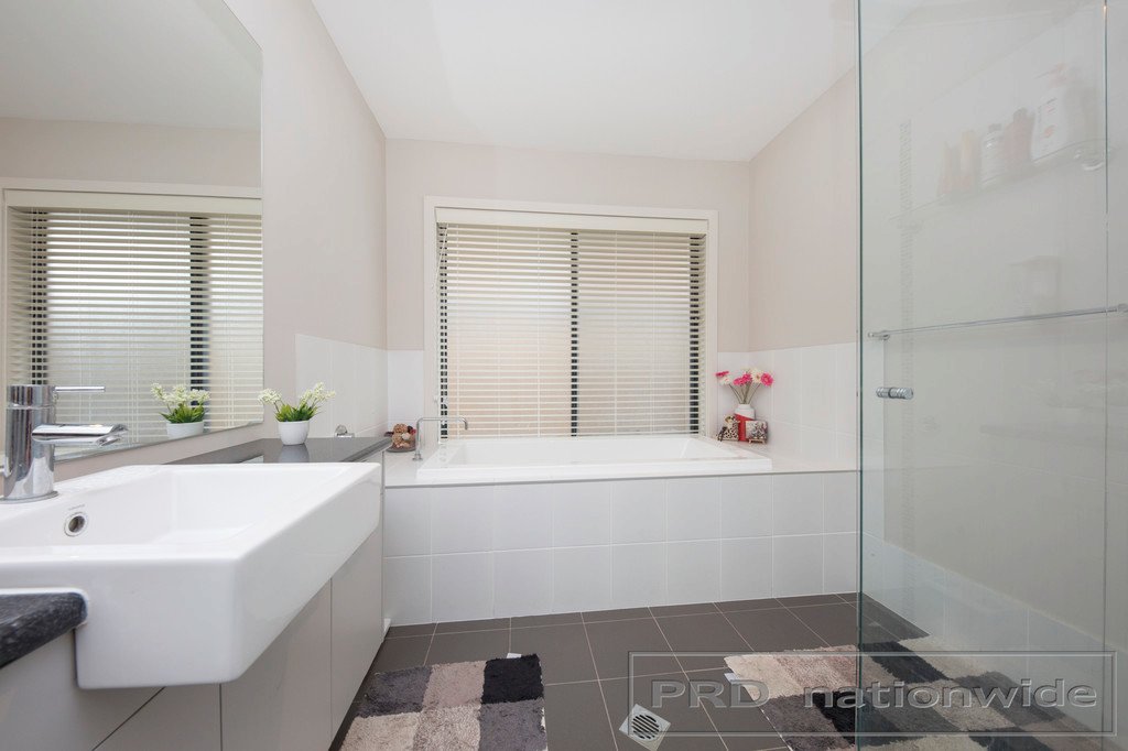 19 Arrowtail Street CHISHOLM 20