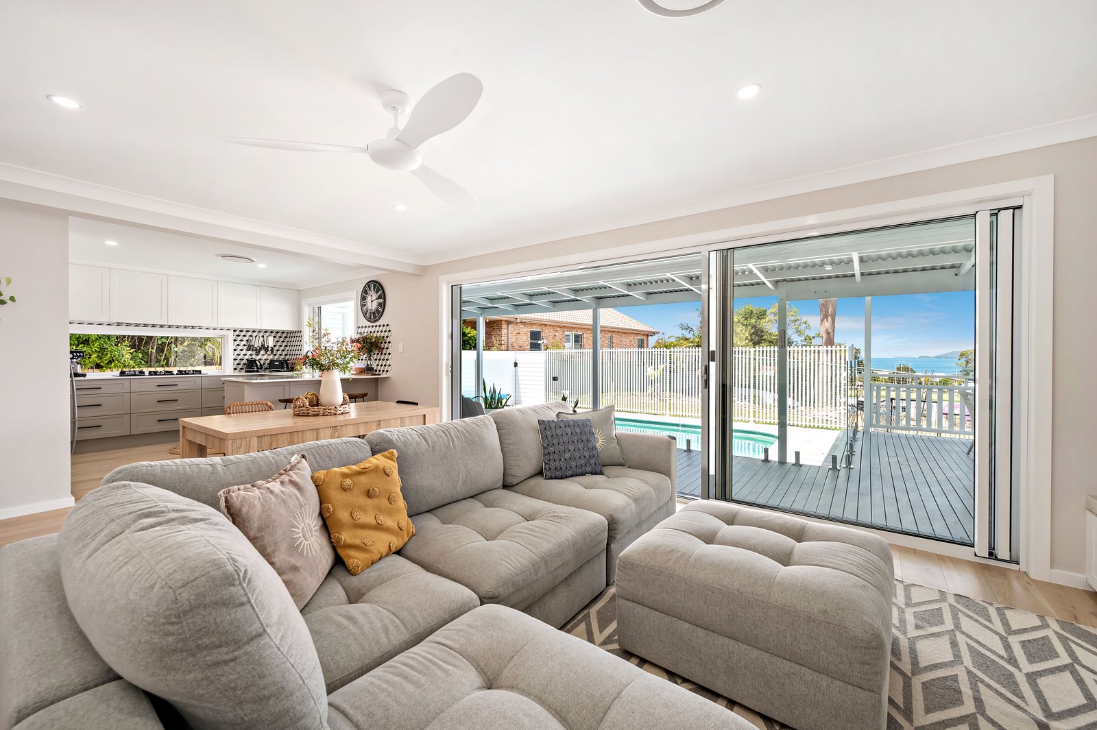 19 Ash Street SOLDIERS POINT 9