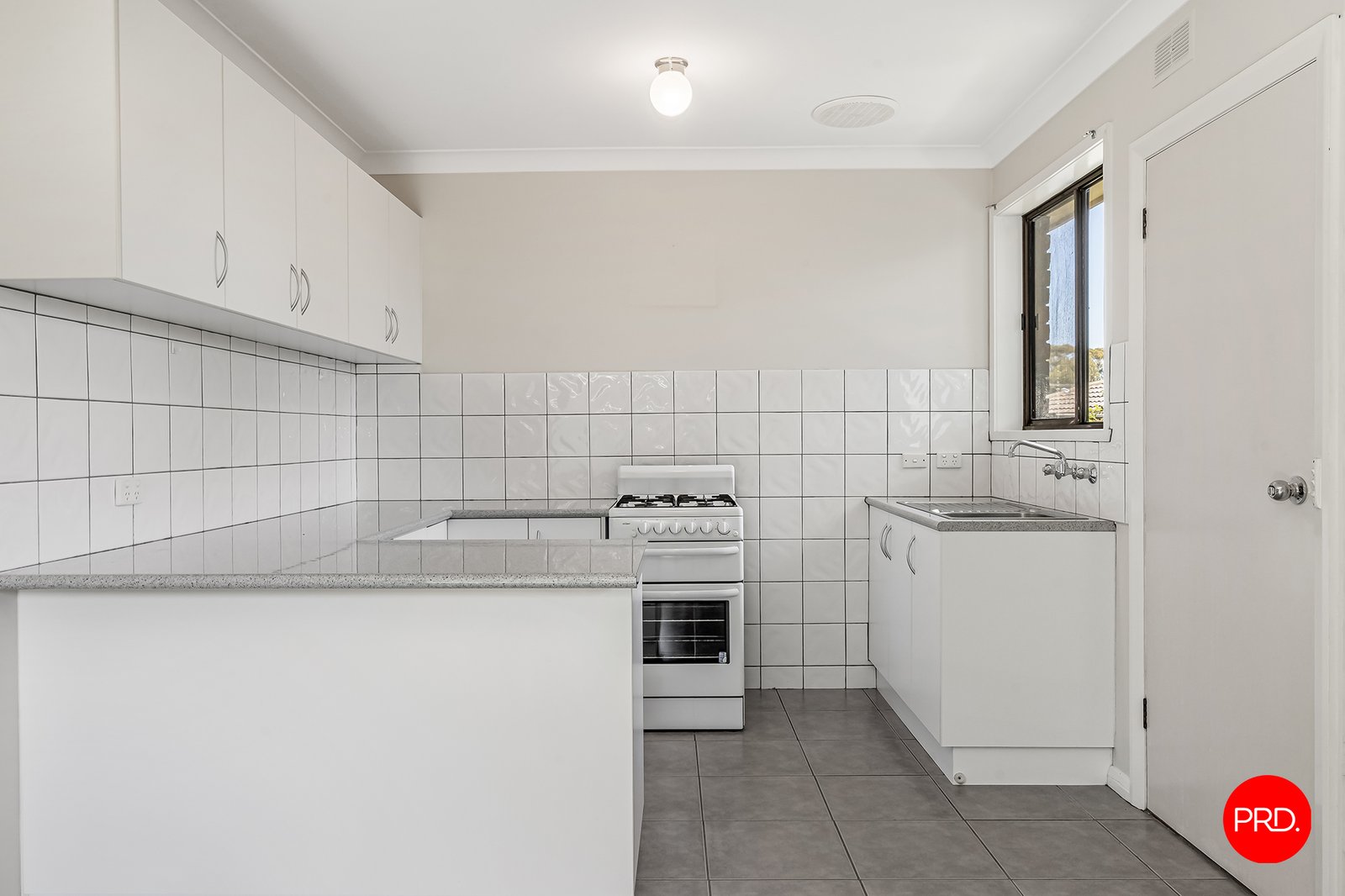 1/9 Aviary Court STRATHDALE 2