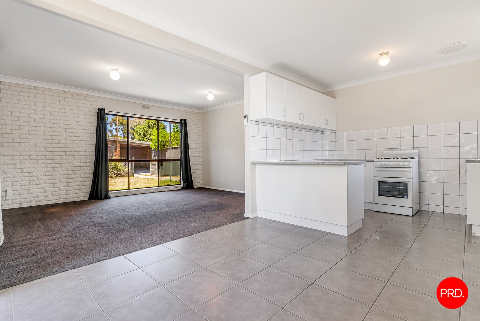 1/9 Aviary Court STRATHDALE 3