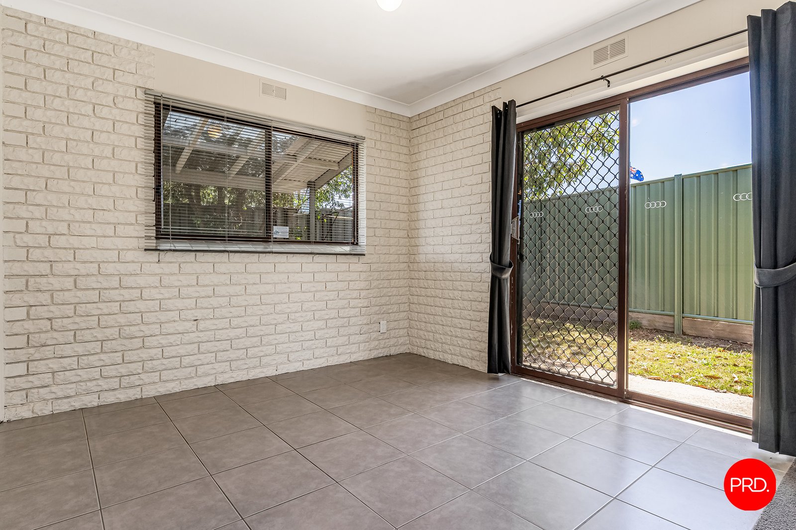 1/9 Aviary Court STRATHDALE 7
