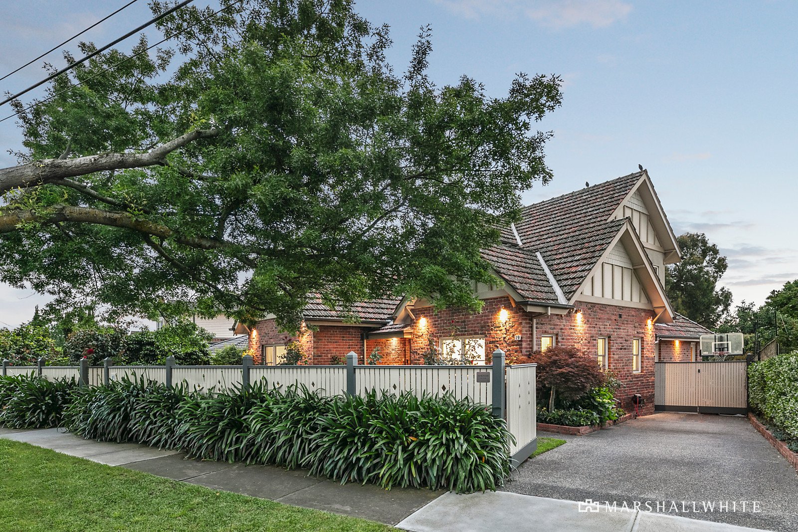 19 Baker Parade, Ashburton, VIC