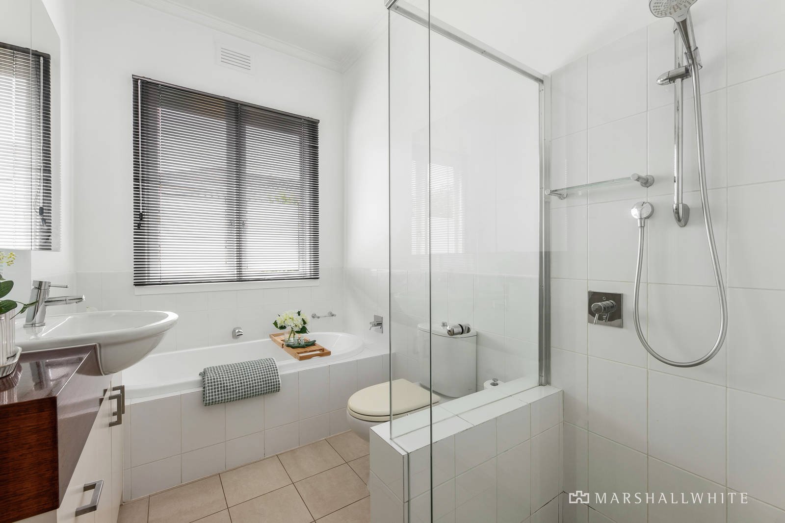 19 Baker Parade, Ashburton, VIC