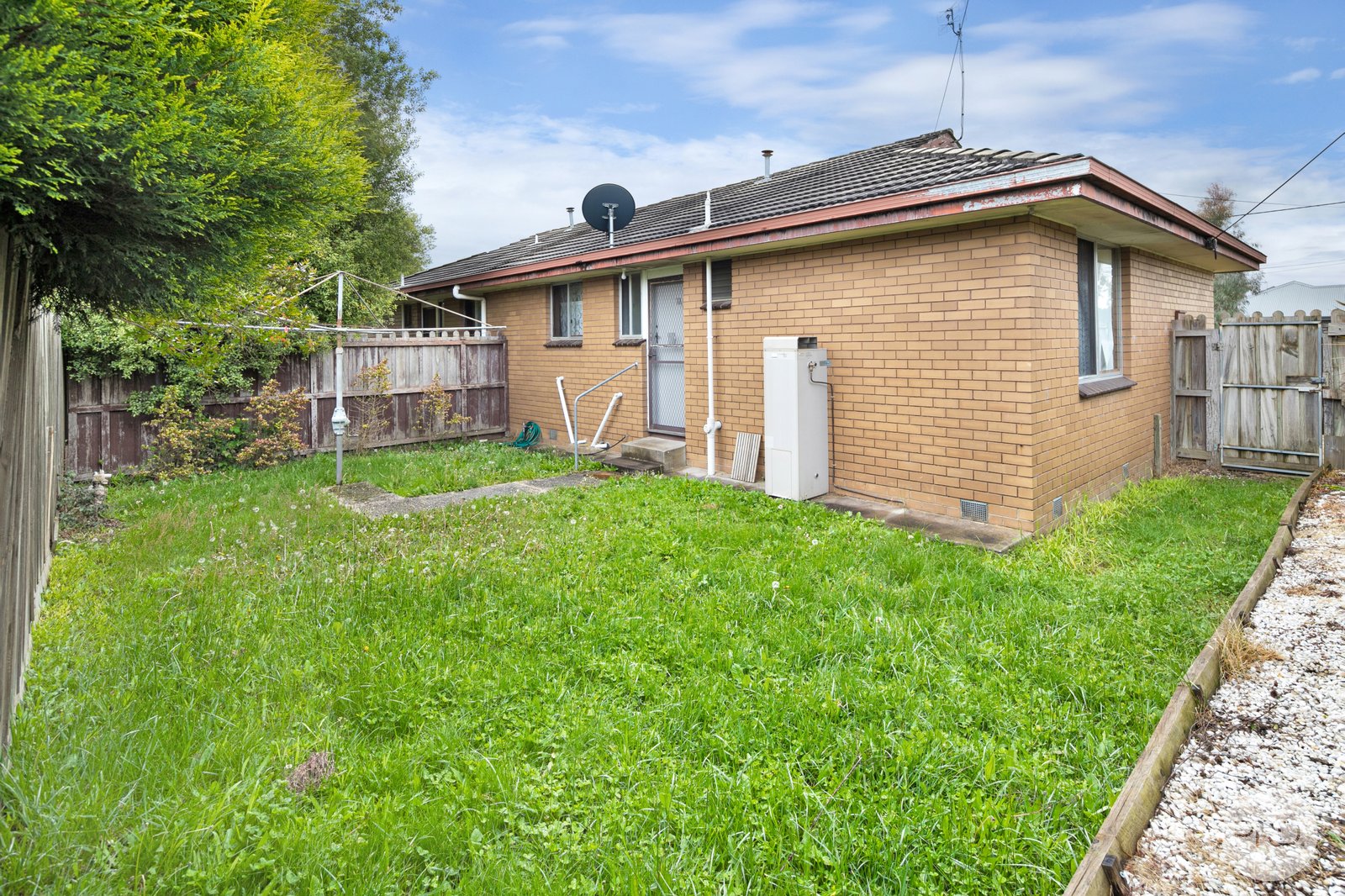 1/9 Bala Street SEBASTOPOL 9