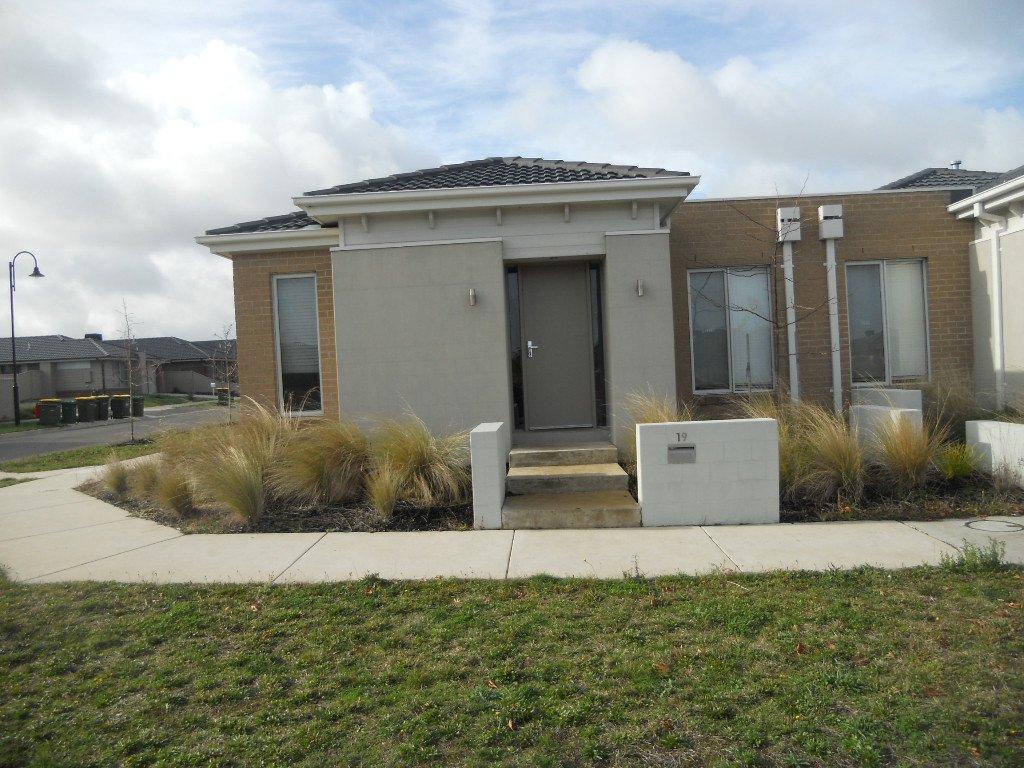 19 Bannister Street ALFREDTON 1