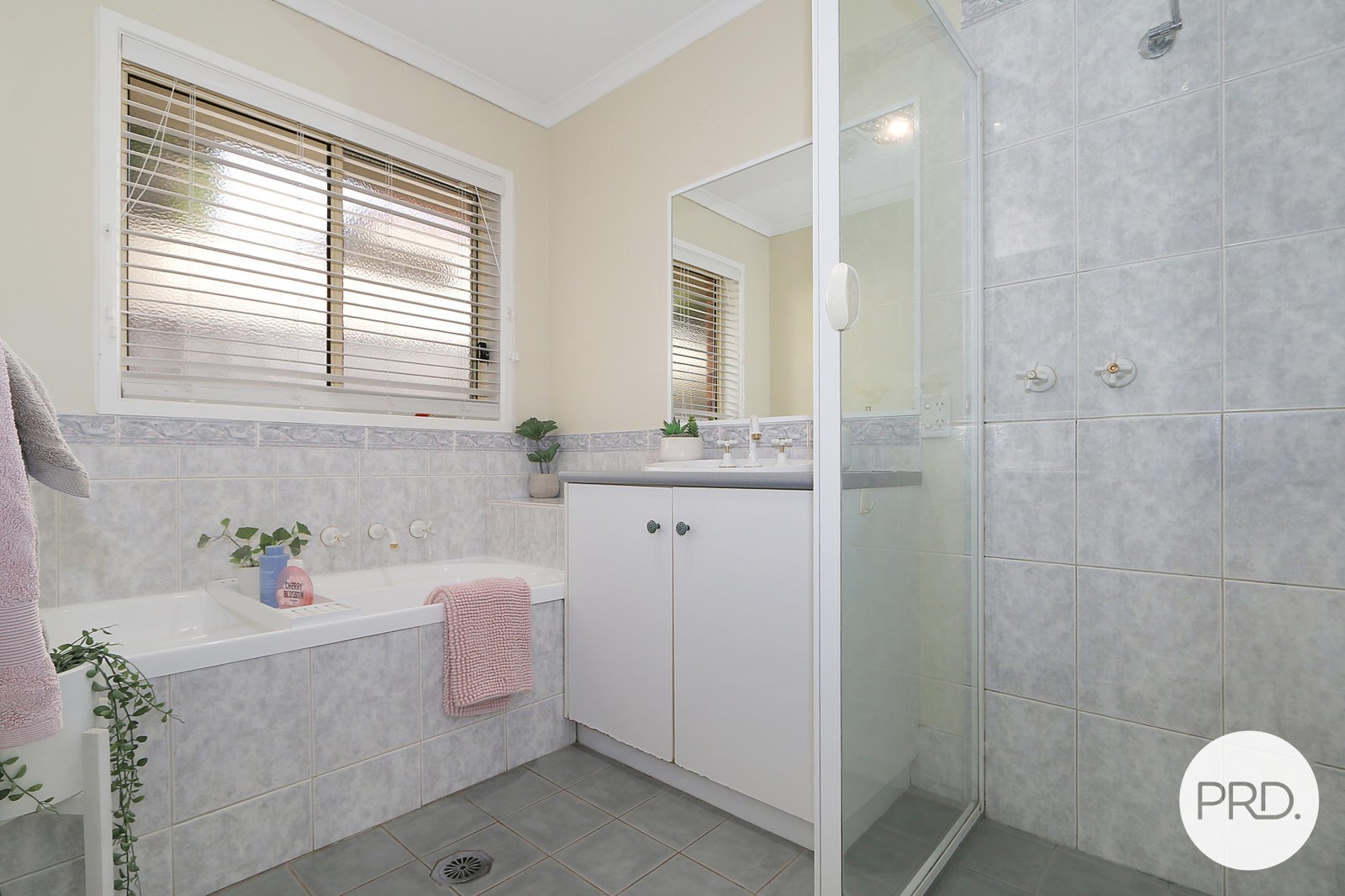 19 Bartholomew Street GLENROY 7