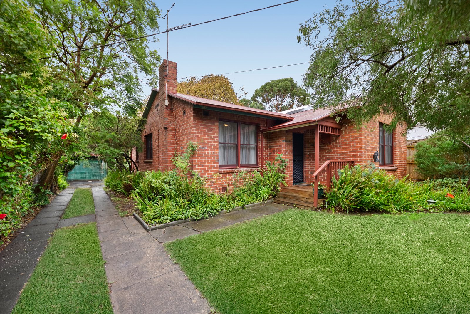Gallery: 19 Bateman Street