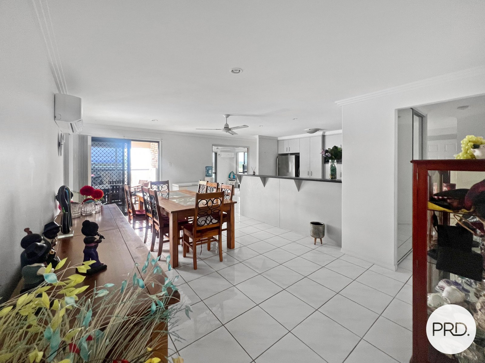19 BAUHINIA Street BOYNE ISLAND 5
