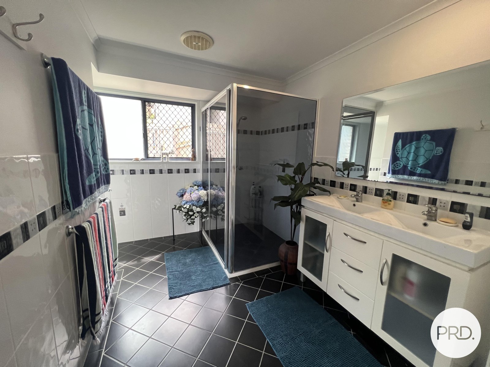 19 BAUHINIA Street BOYNE ISLAND 10