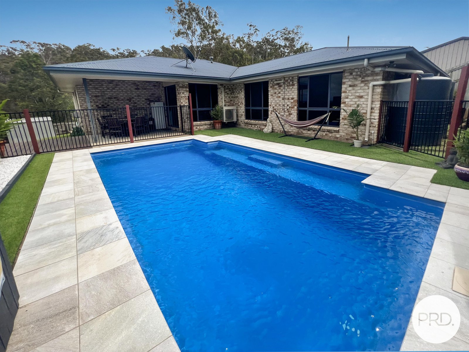19 BAUHINIA Street BOYNE ISLAND 13