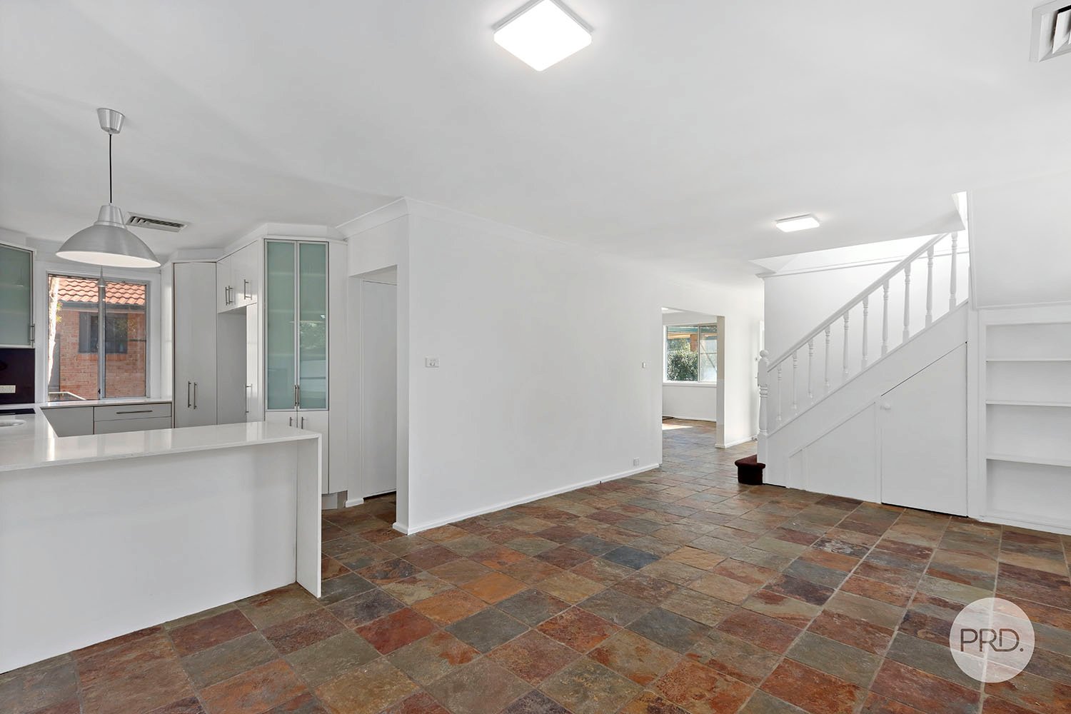 19 Beaumaris Crescent MORTDALE 8