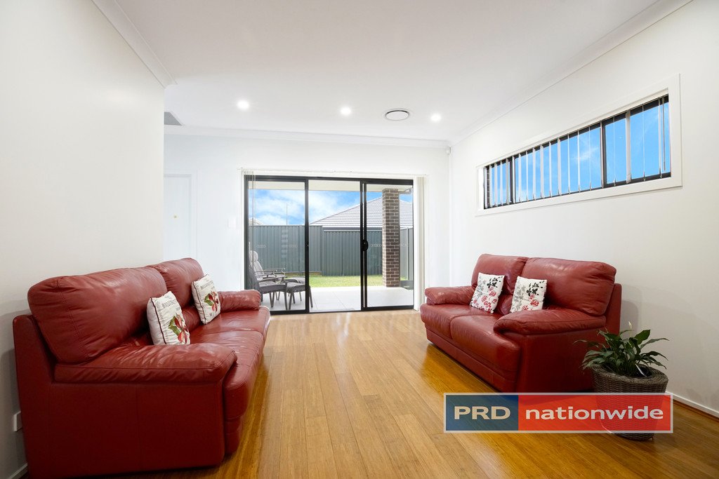 19 Bemurrah Street JORDAN SPRINGS 5