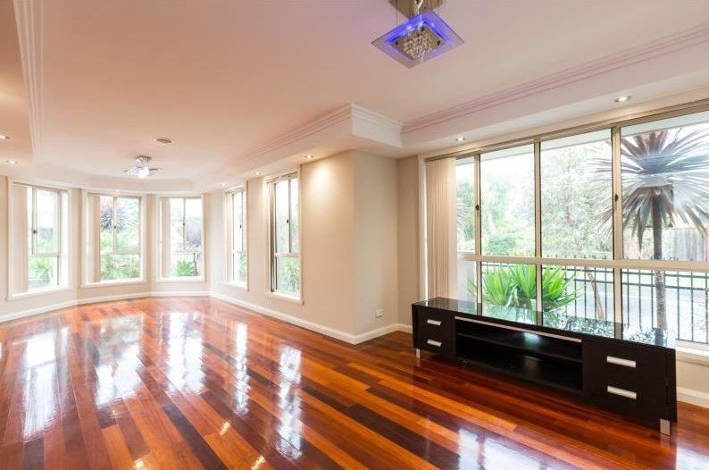 Gallery: 19 Benbow Street