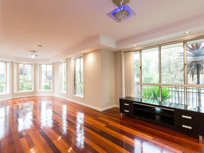 Gallery: 19 Benbow Street