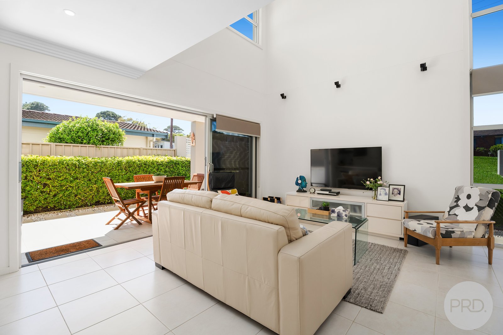 1/9 Bent Street FINGAL BAY 3