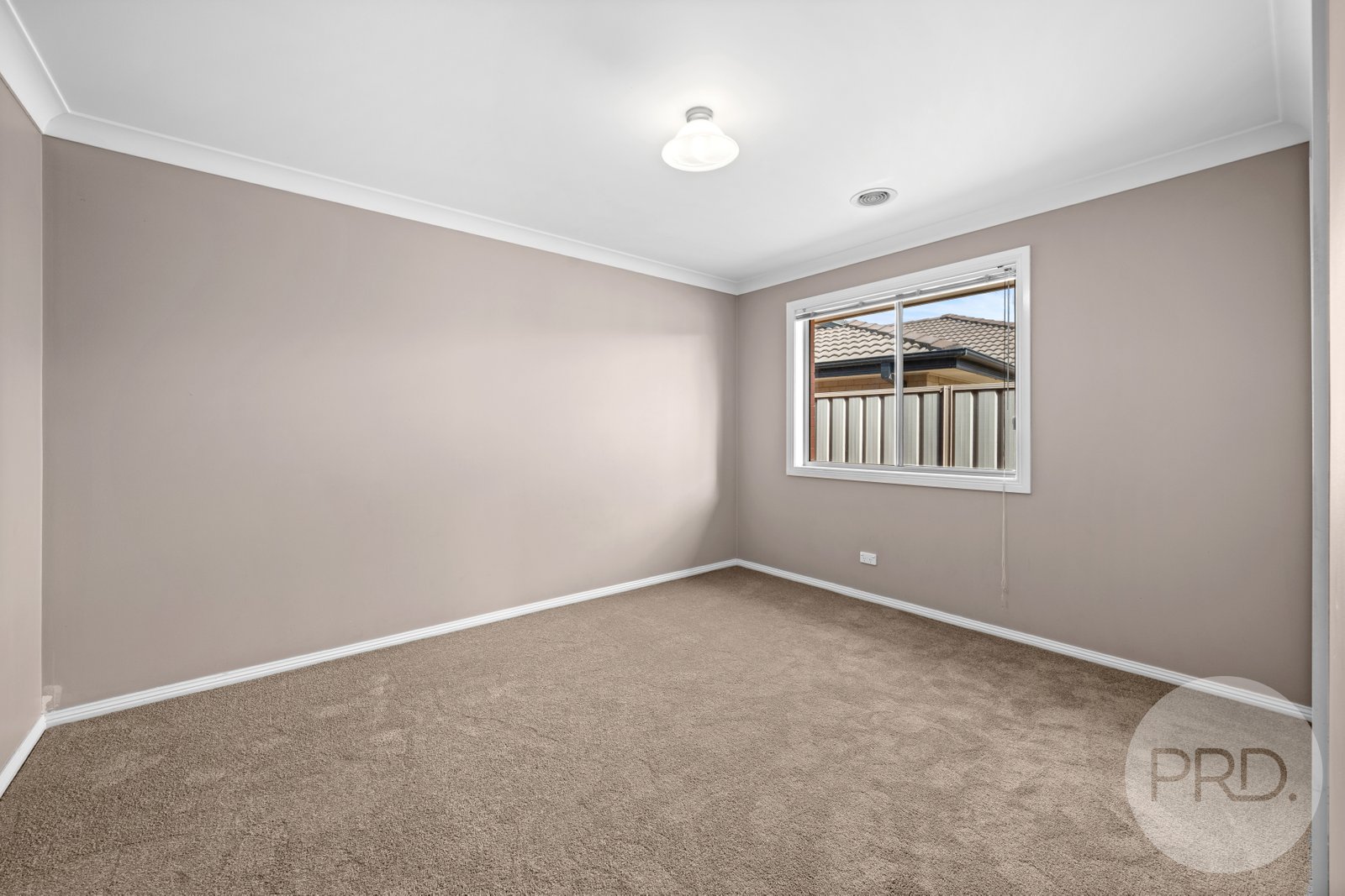 19 Birri Place GLENFIELD PARK 12