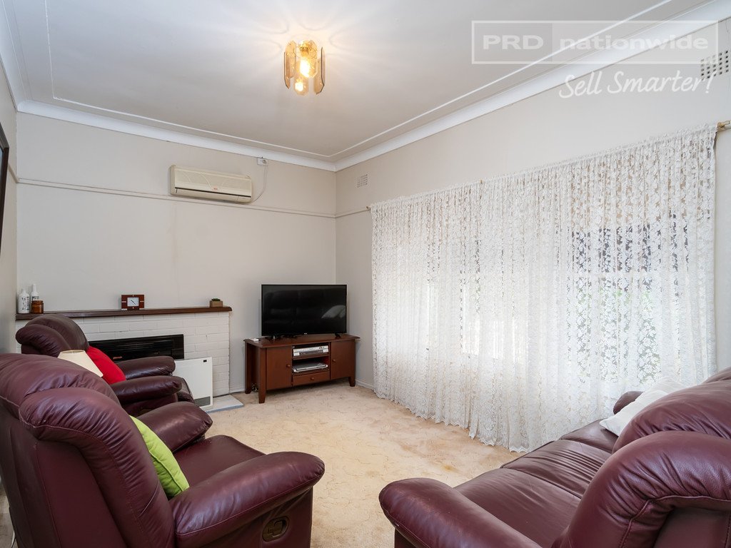 19 Bluett Crescent TURVEY PARK 2