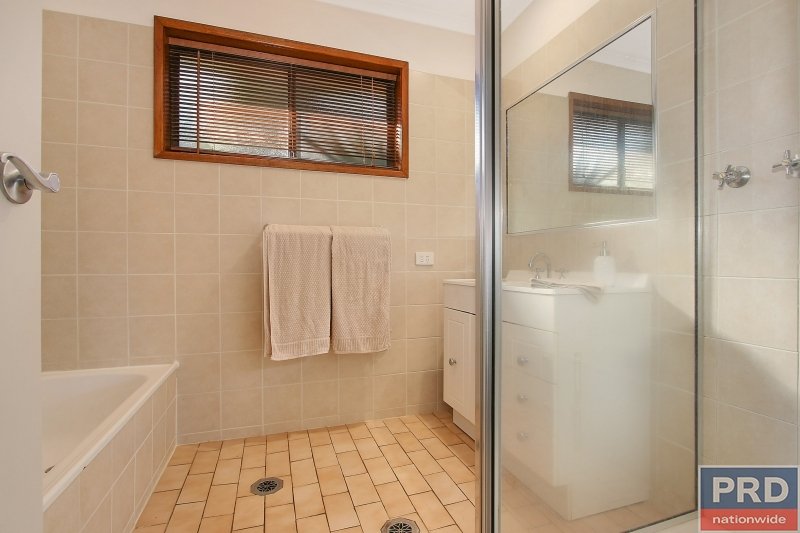 19 Brigalow Court THURGOONA 9