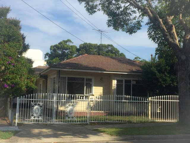 19 Bristol Rd  HURSTVILLE 1