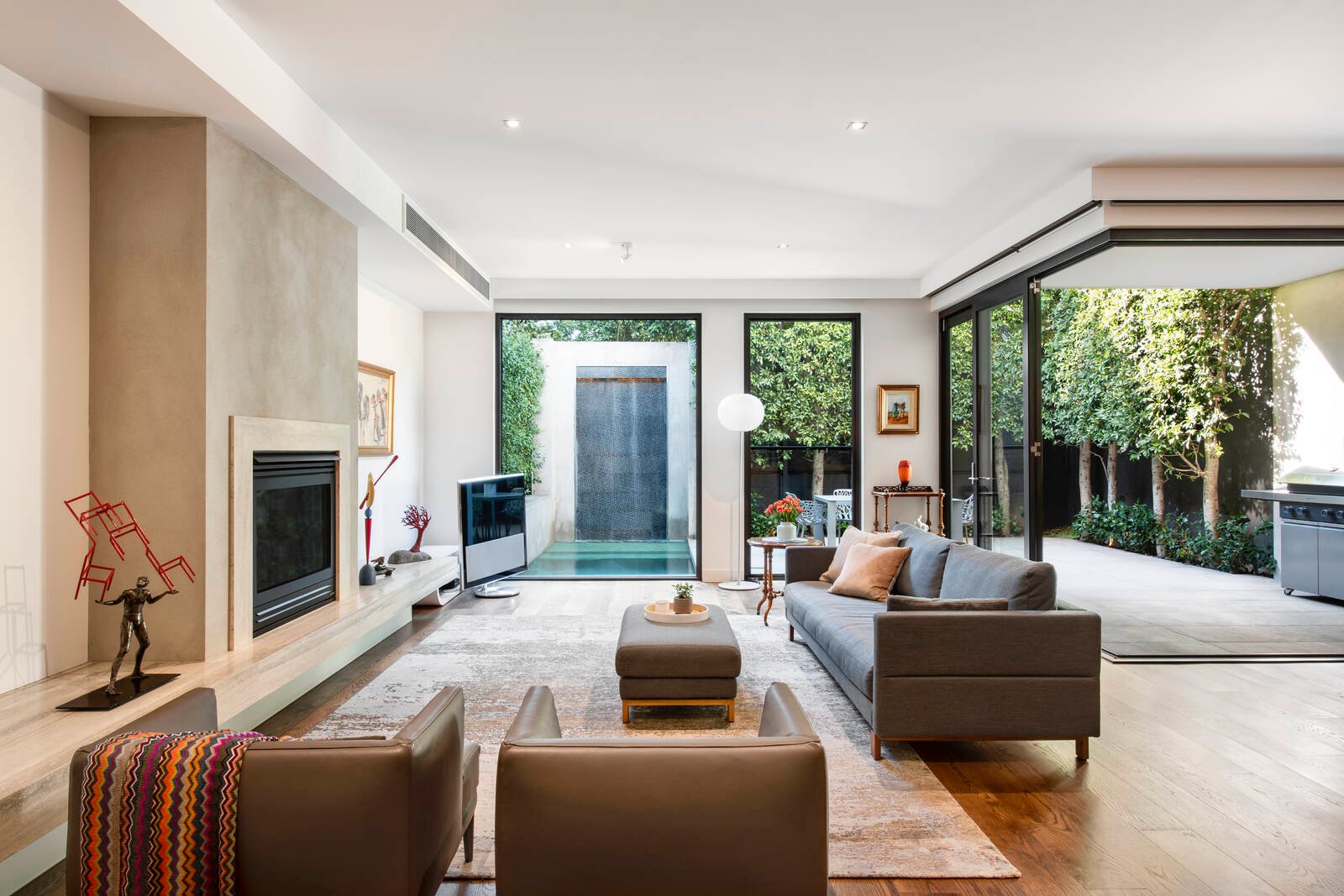 Real Estate and Property in 19 Brookville Road, Toorak, VIC