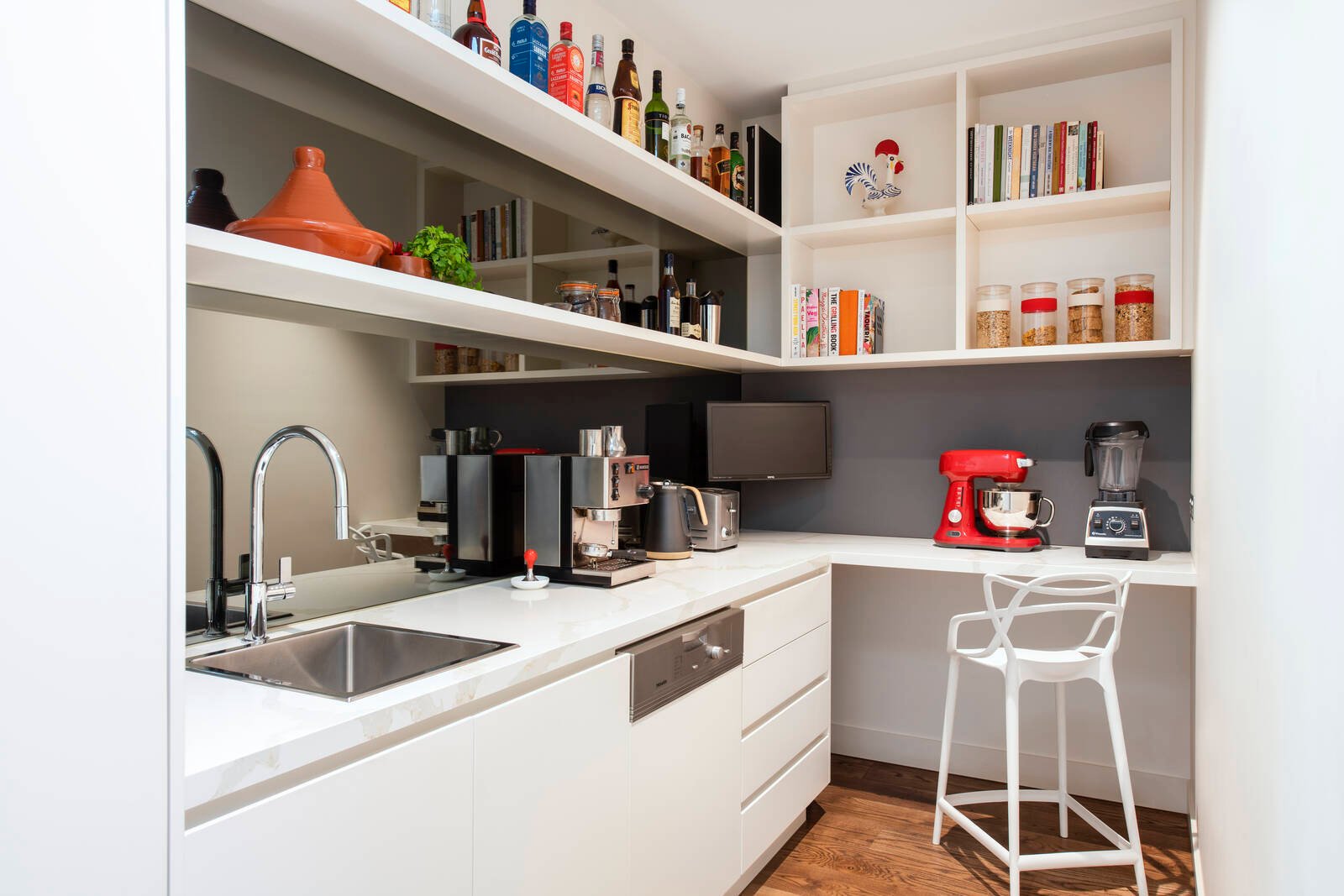 Real Estate and Property in 19 Brookville Road, Toorak, VIC