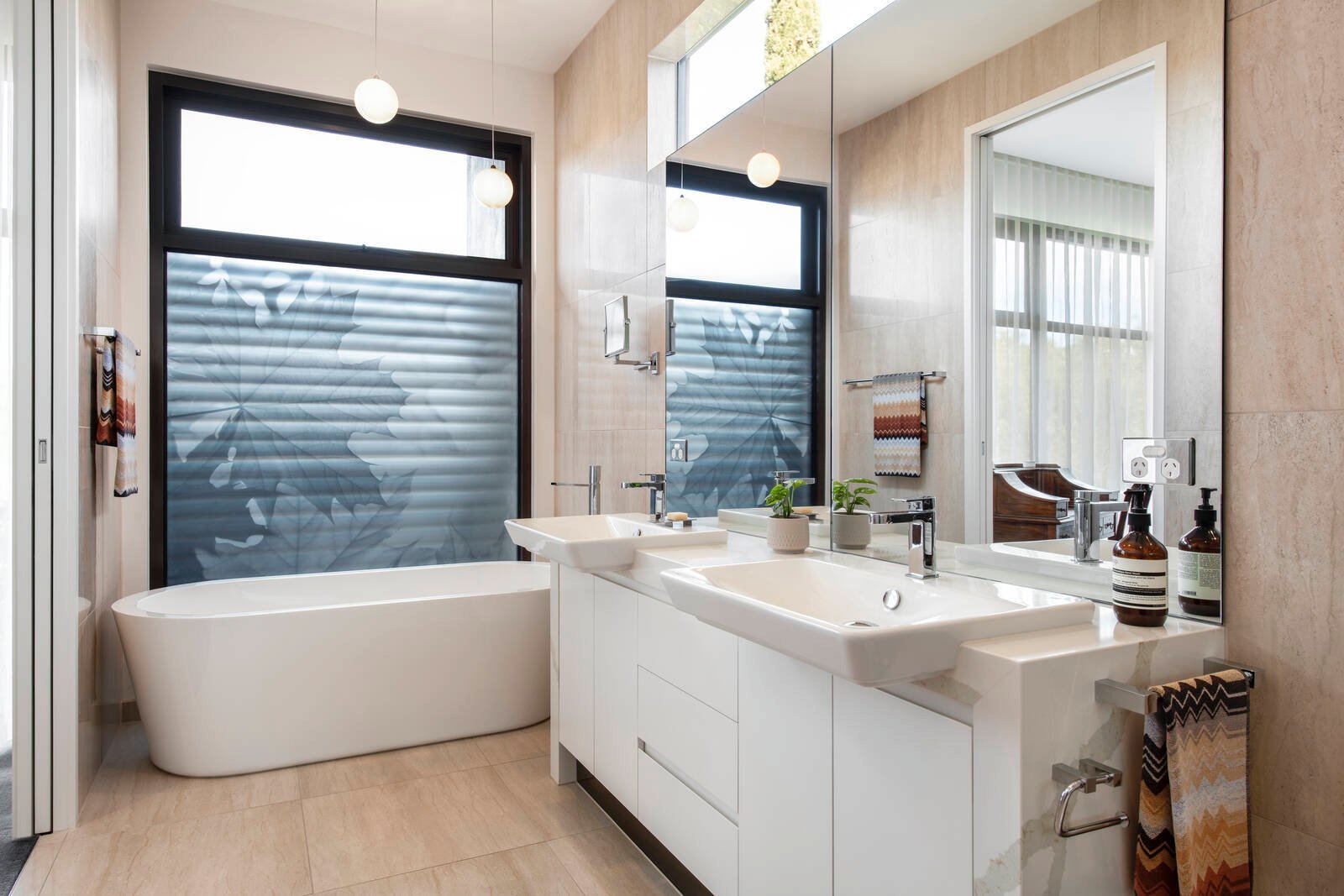 Real Estate and Property in 19 Brookville Road, Toorak, VIC