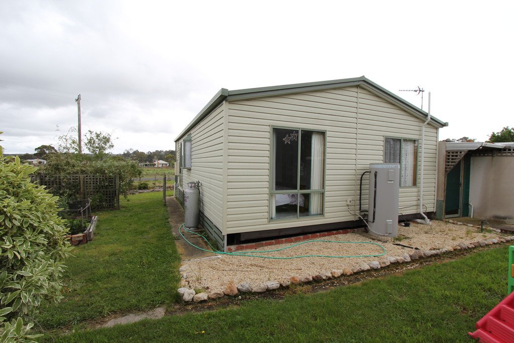19 Burke Street BEAUFORT 9