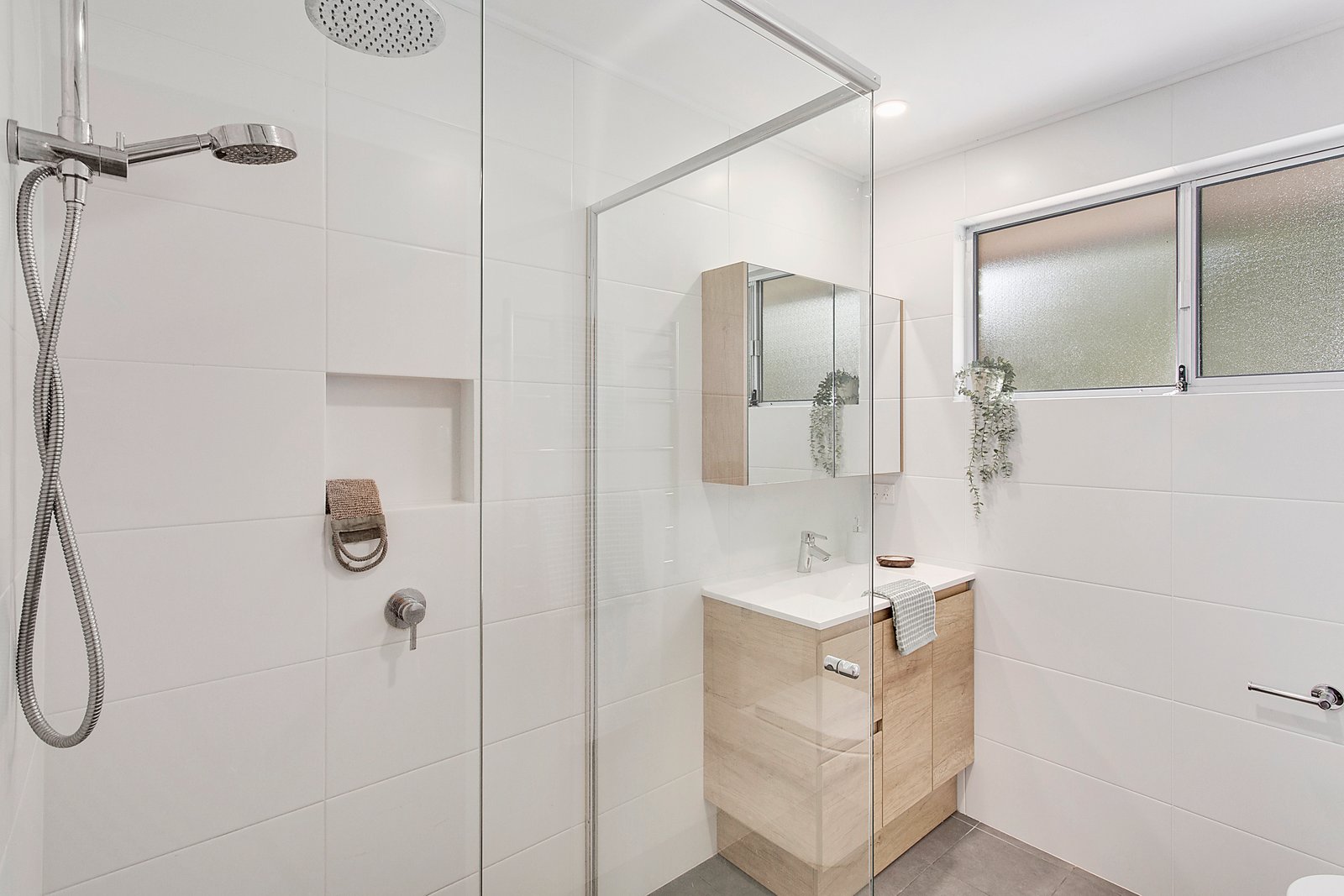 19 Camden Head Road DUNBOGAN 9