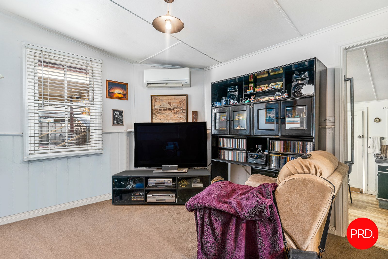 1/9 Carolin Street FLORA HILL 8