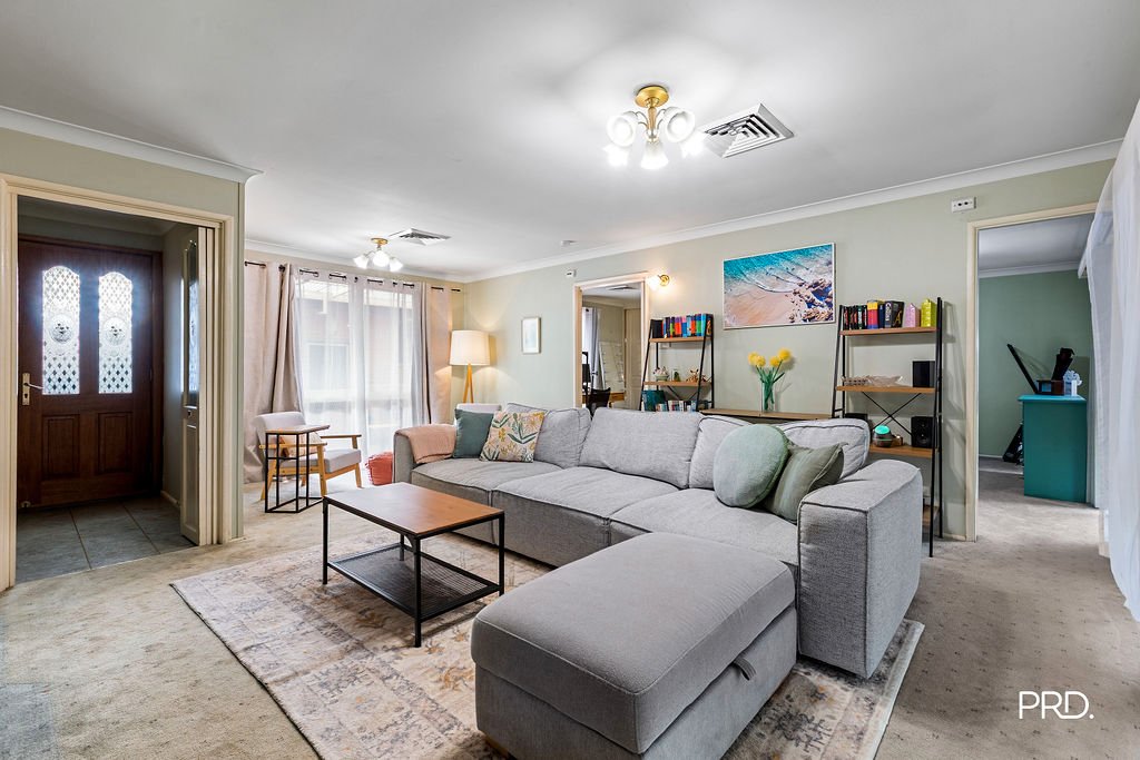 19 Cary Street EMU PLAINS 2