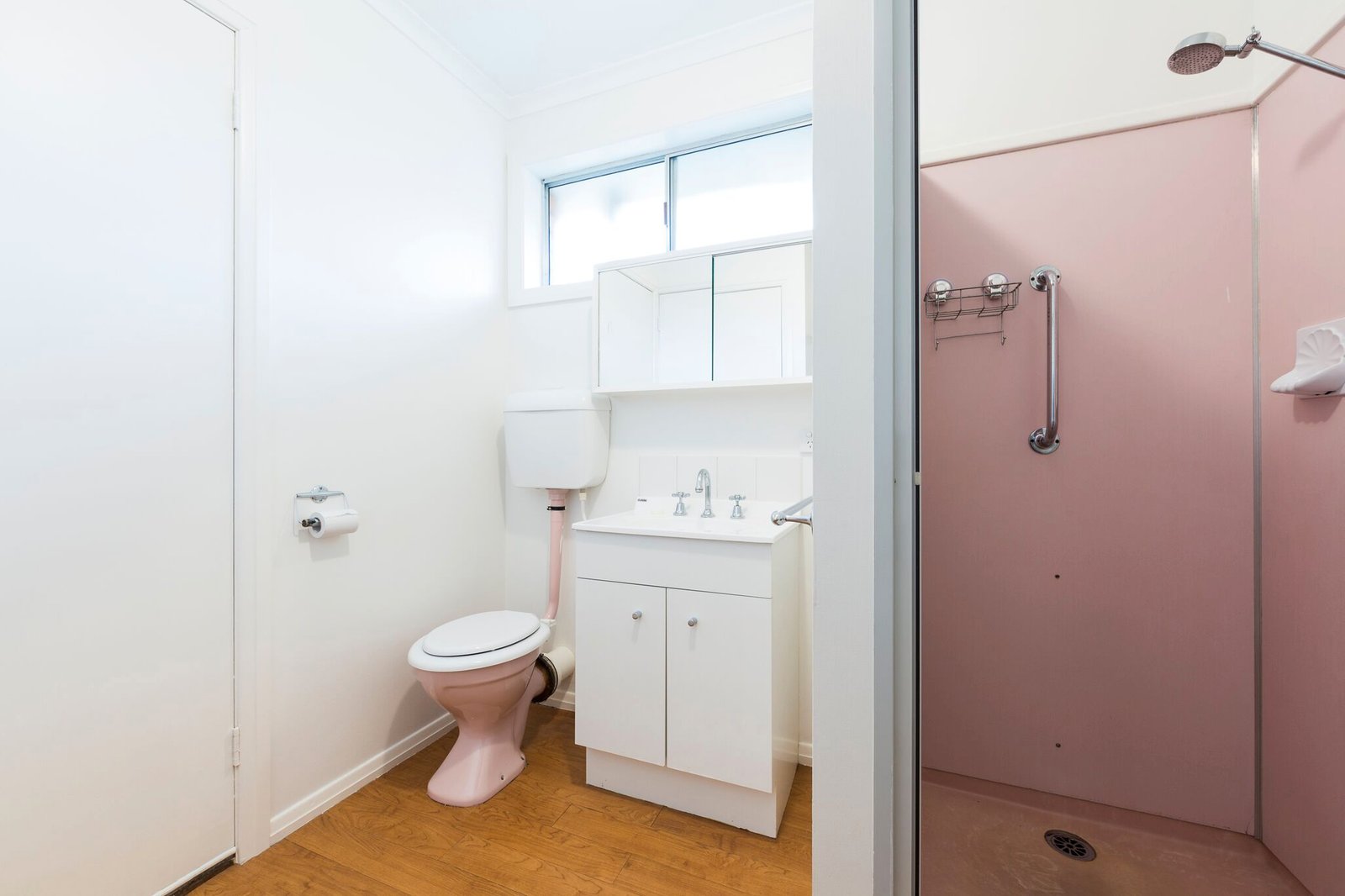 Gallery: 1/9 Cedmar Avenue